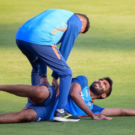Lauren Down Out of Sri Lanka ODIs with Injury