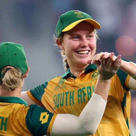 Dercksen Earns First CSA Central Contract
