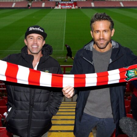 वेक्सहैम एएफसी: स्टैंडिंग, शेड्यूल, प्रमोशन के लिए क्या चाहिए, क्या कोई टीम EFL में इतनी तेजी से ऊपर आई है?