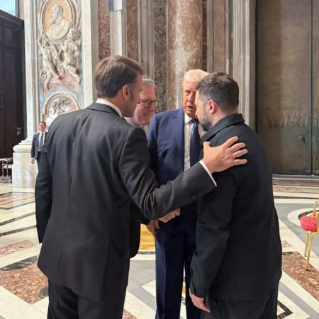 टेनिस स्टार लिफ्ट में फंसे जब स्पेन और पुर्तगाल में बड़ा ब्लैकआउट हुआ