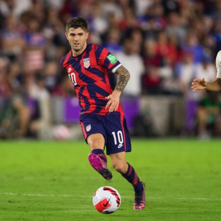 USMNT: गोल्ड कप की तैयारी में अनुभवहीनता और टीम केमिस्ट्री का संतुलन