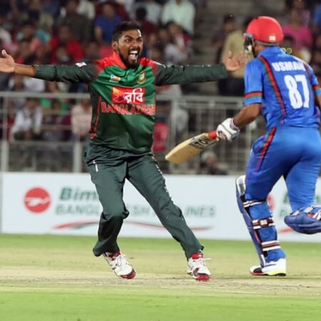 बांग्लादेश के ‘रोमांचक, आक्रामक’ खेल से खुश फिल सिमंस