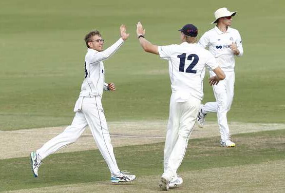 वेदरल्ड 0 पर आउट, वेबस्टर की वापसी पर विकेट