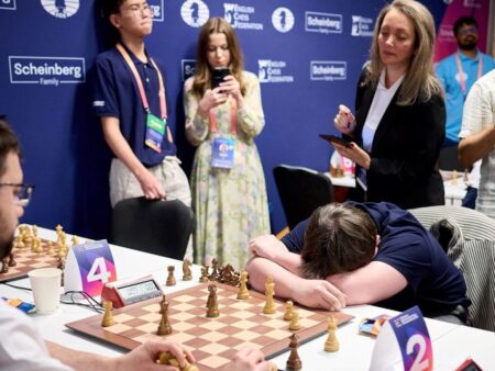 कज़चेस मास्टर्स: मर्ज़िन आगे – राउंड 8 में दो शीर्ष मुकाबले